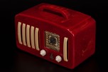 Emerson EP-375 ’5+1’ Catalin Radio in Marbled Oxblood Red with Handle