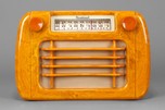Sentinel 284 Wavy Grille Radio Catalin in Sand with Butterscotch