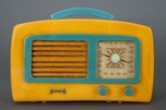 Catalin Sonora KM &rdquo;Coronet&rdquo; Yellow + Blue 1941 Art Deco Radio