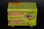 Tom Thumb ’Oval-Dial’ Catalin Radio 955 in Nile Green - Rare Color