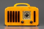 Beautiful Catalin Emerson ”5+1” EP-375 Radio in Butterscotch + Brown